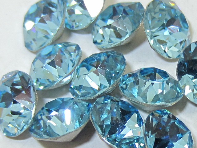 pp09 (1.5-1.6mm) 1 Gross AQUAMARINE POINTED BACK European Rhinestones